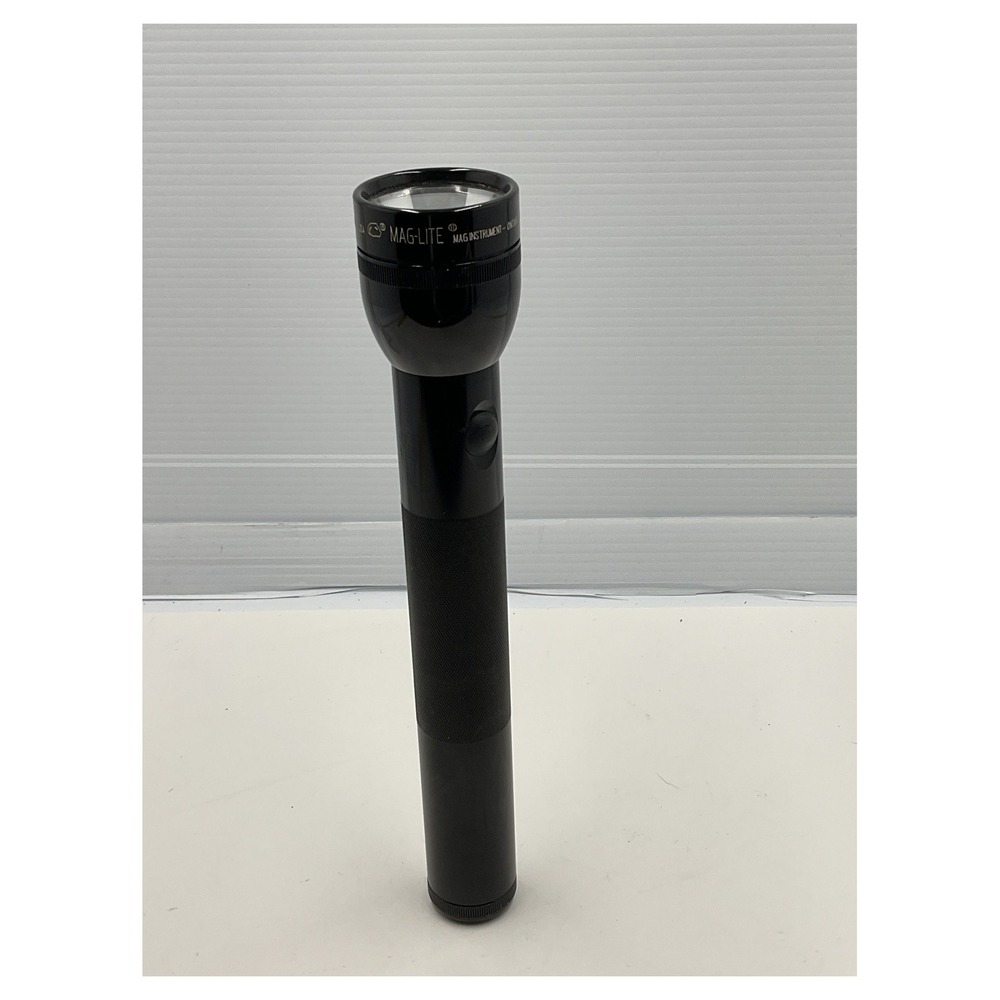 Mag-Lite 13 Inch‎ Flashlight Black Durable